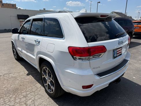 Used 2019 Jeep Grand Cherokee Overland AWD/4WD image 15