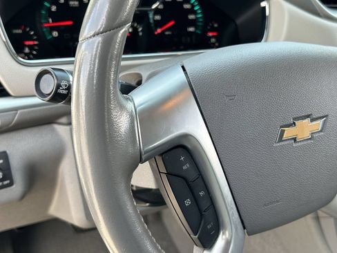 Used 2017 Chevrolet Traverse LT FWD image 26