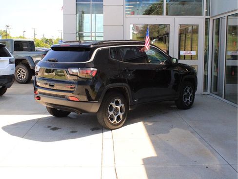 Used 2022 Jeep Compass Trailhawk w/ Trailhawk Elite Group AWD/4WD image 6