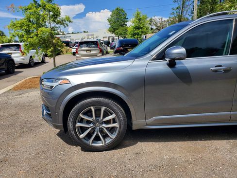 Used 2019 Volvo XC90 T6 Momentum w/ Advanced Package AWD/4WD image 3