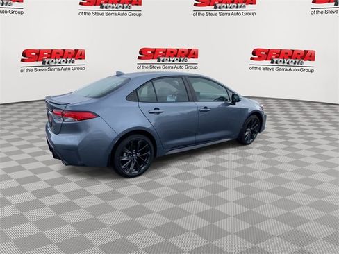 Used 2025 Toyota Corolla SE image 9
