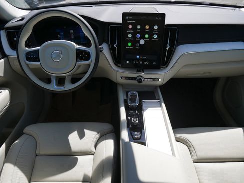 New 2026 Volvo XC60 B5 Ultra w/ Climate Package AWD/4WD image 7