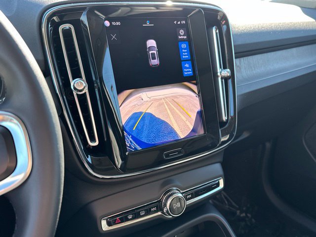 Certified 2024 Volvo XC40 B5 Core AWD/4WD image 21