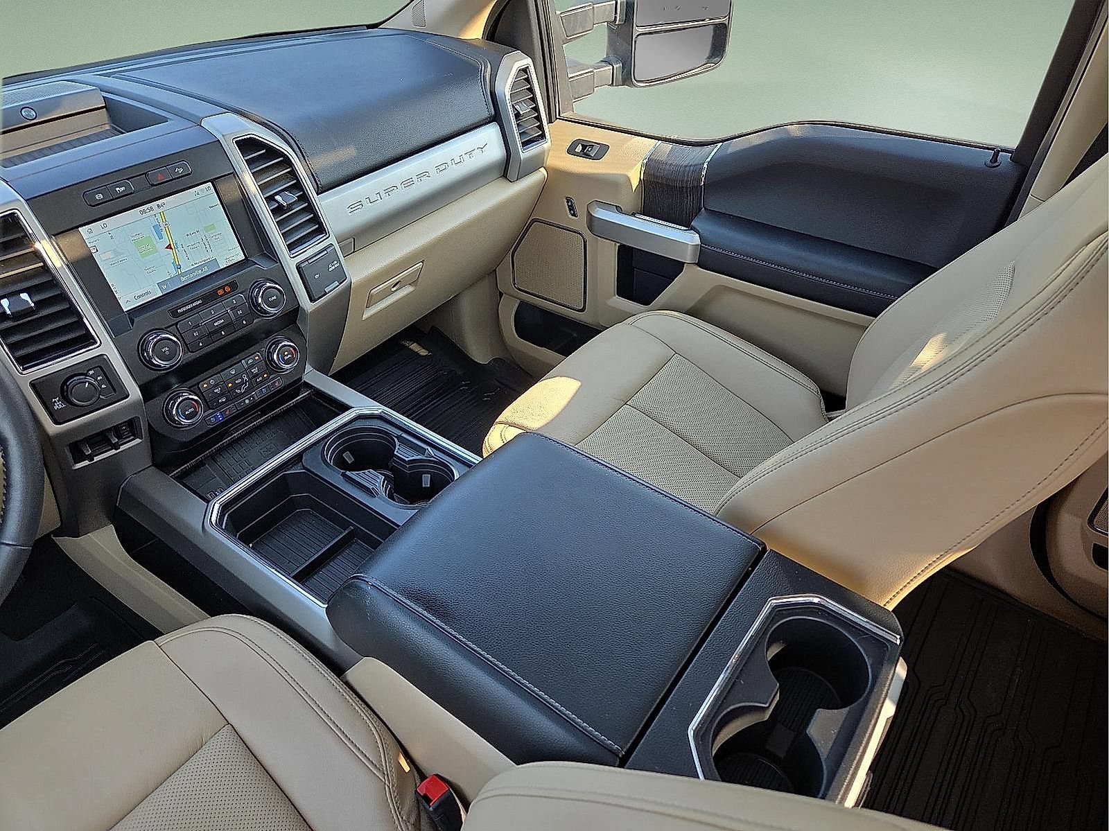 Used 2021 Ford F250 Lariat w/ Lariat Ultimate Package AWD/4WD image 12