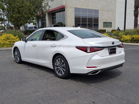 Used 2023 Lexus ES 350 w/ Accessory Package (Z2) image 8