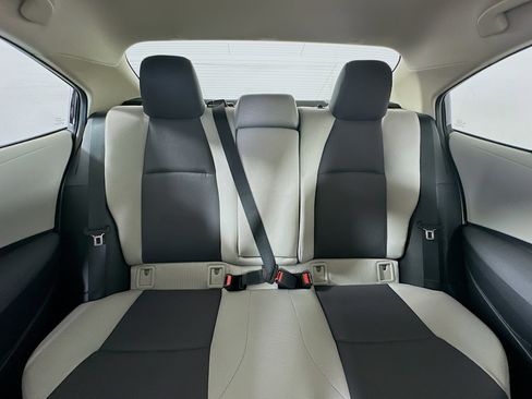 Used 2025 Toyota Corolla LE image 29