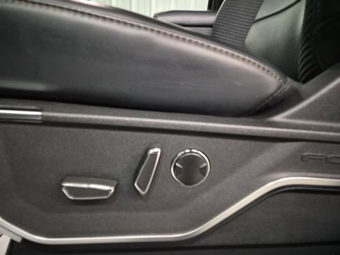 Used 2023 Ford F150 Raptor w/ Raptor Carbon Fiber Package image 13