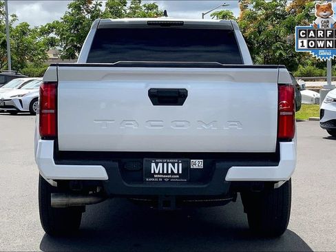 Used 2025 Toyota Tacoma TRD Sport RWD image 4