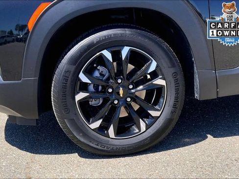 Used 2023 Chevrolet TrailBlazer LT w/ Convenience Package FWD image 9