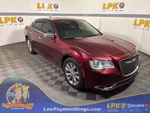 Used 2018 Chrysler 300 Limited w/ Safetytec Plus Group image 1