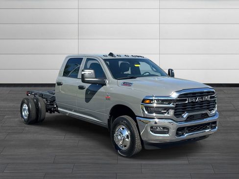 New 2026 RAM 3500 Tradesman AWD/4WD image 2