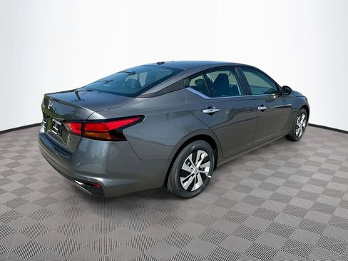 Used 2025 Nissan Altima 2.5 S image 5