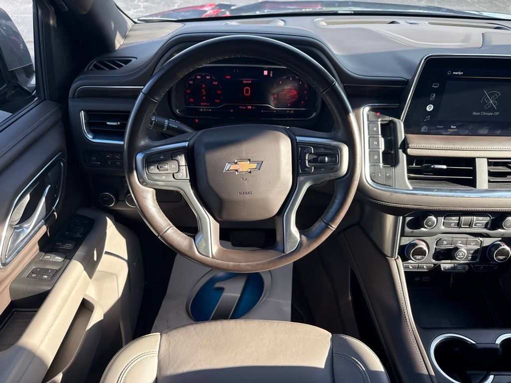Used 2022 Chevrolet Tahoe LT w/ LT Signature Plus Package RWD image 18