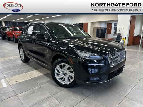 Used 2021 Lincoln Corsair AWD image 1