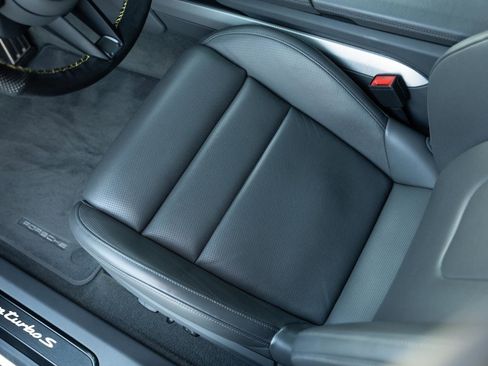 Used 2022 Porsche Taycan Turbo S image 87