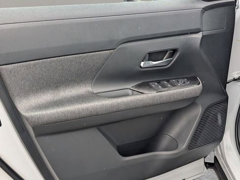 New 2026 Nissan Kicks SV FWD image 15