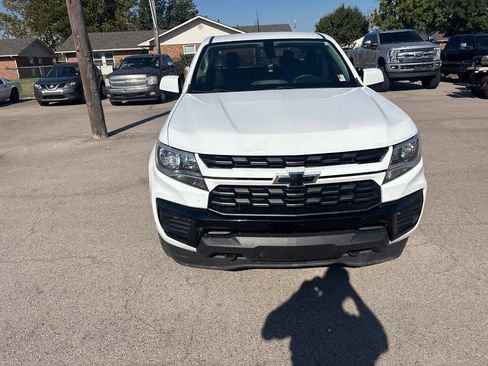 Used 2021 Chevrolet Colorado W/T w/ Custom Special Edition AWD/4WD image 3