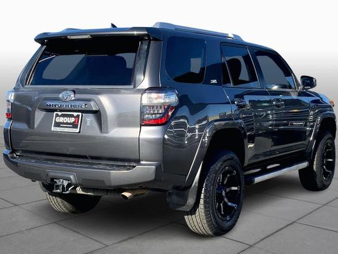 Used 2014 Toyota 4Runner SR5 image 12