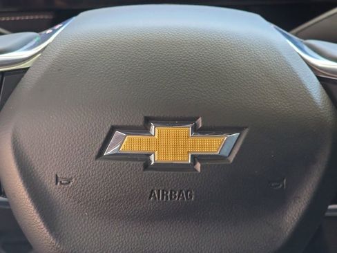 Used 2025 Chevrolet Blazer EV LT image 38