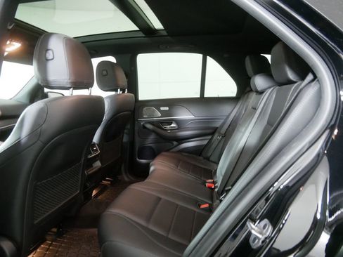 Used 2022 Mercedes-Benz GLE 350 4MATIC image 16