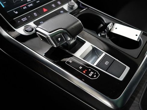 Used 2023 Audi Q8 Premium w/ Convenience Package AWD/4WD image 29