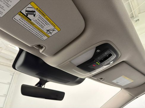 Used 2023 INFINITI QX60 Pure image 32