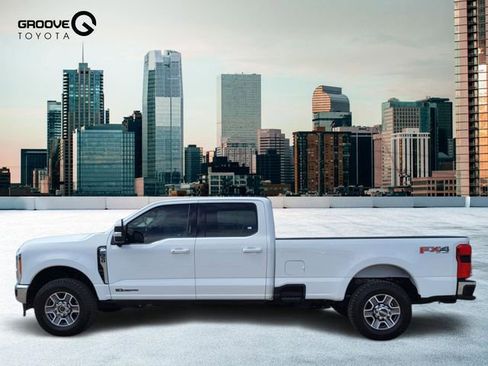 Used 2023 Ford F350 Lariat w/ FX4 Off-Road Package AWD/4WD image 2