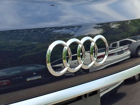 Used 2023 Audi Q7 3.0T Premium Plus AWD/4WD image 28