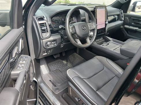 Used 2025 RAM 1500 Limited AWD/4WD image 9