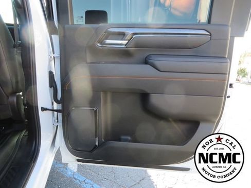 Used 2025 GMC Sierra 2500 AT4 AWD/4WD image 63