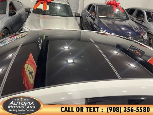 Used 2022 Porsche Panamera image 25