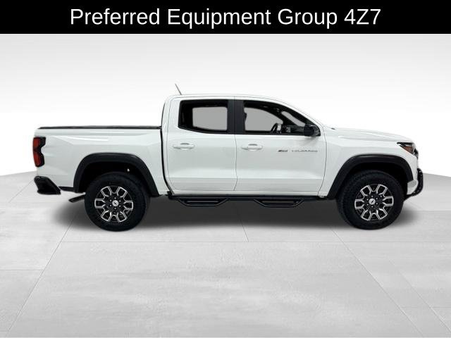 Used 2026 Chevrolet Colorado Z71 w/ Technology Package AWD/4WD image 5