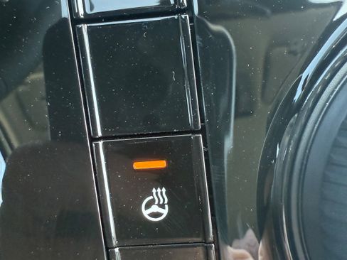 New 2025 Kia Niro EX w/ EX Cold Weather Package image 19