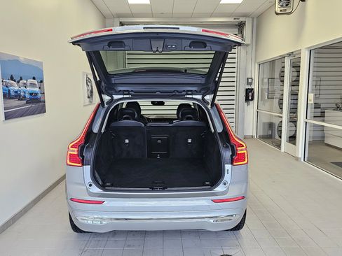 Certified 2022 Volvo XC60 B6 Inscription w/ Climate Package image 7