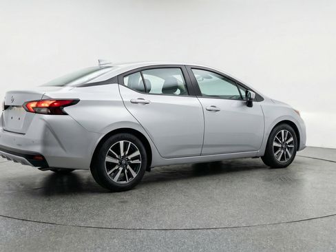 Used 2025 Nissan Versa SV FWD image 9