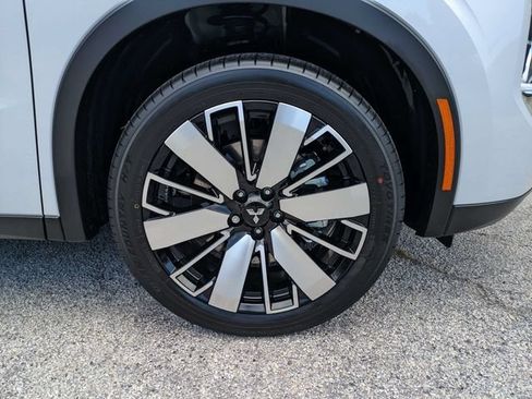 New 2026 Mitsubishi Outlander SE FWD image 11