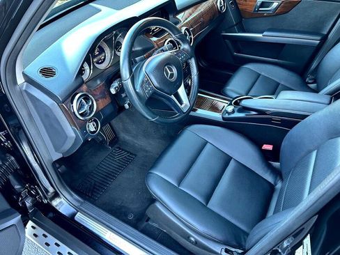 Used 2015 Mercedes-Benz GLK 350 4MATIC image 25