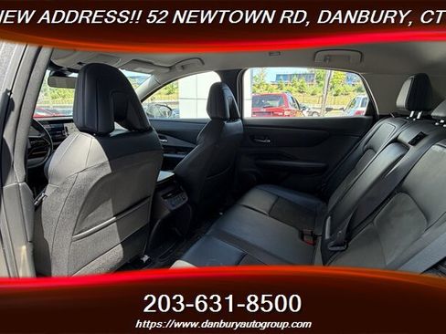 Used 2023 Nissan Ariya AWD image 27
