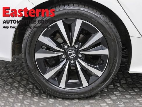 Used 2024 Honda Civic EX image 28