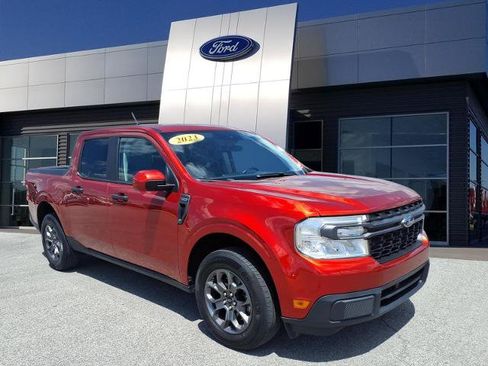 Certified 2023 Ford Maverick XLT w/ Equipment Group 300A Standard AWD/4WD image 1