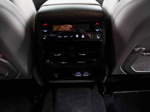 Used 2023 Jeep Grand Cherokee L Summit w/ Advanced Protech Group IV AWD/4WD image 26