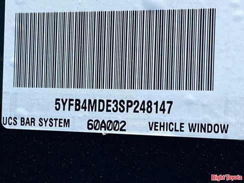 Certified 2025 Toyota Corolla LE FWD image 34