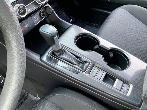 Used 2022 Honda Civic LX image 15