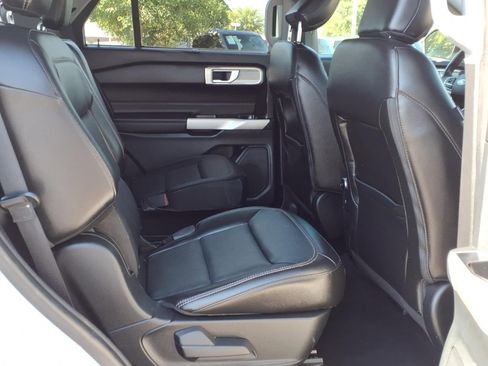 Certified 2022 Ford Explorer Limited w/ Equipment Group 301A AWD/4WD image 14