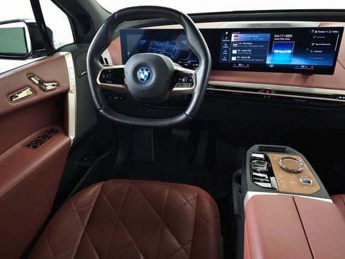 Used 2023 BMW iX xDrive50 w/ Premium Package image 21
