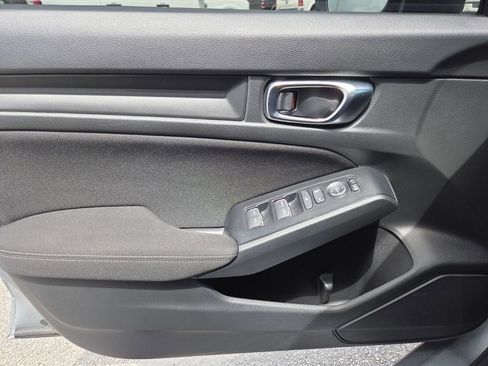 Used 2025 Honda Civic Sport image 23