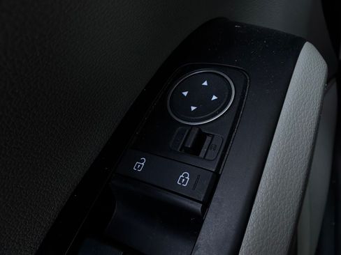 Used 2023 Kia Soul FWD image 20