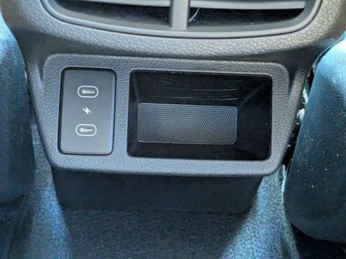 Used 2024 Kia Seltos EX FWD image 14