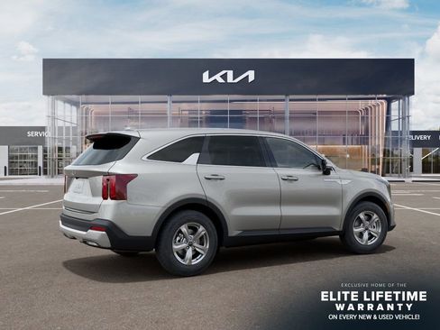 New 2026 Kia Sorento LX FWD image 7