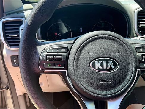 Used 2018 Kia Sportage LX AWD/4WD image 23